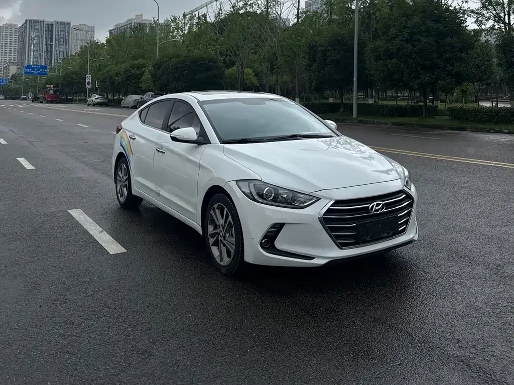Hyundai Elantra 2019