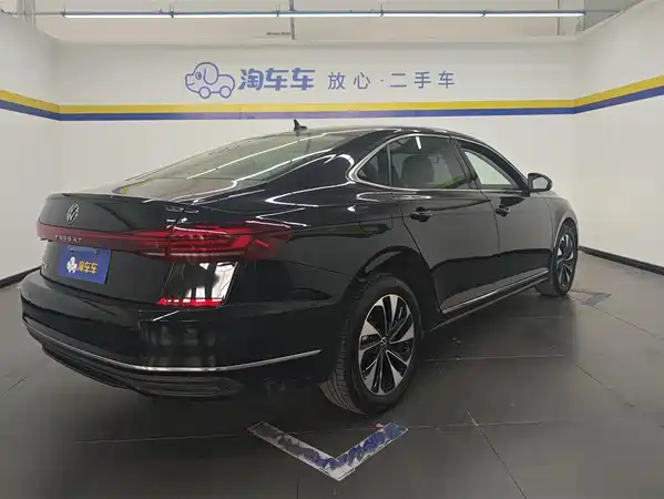 Volkswagen Passat 2025