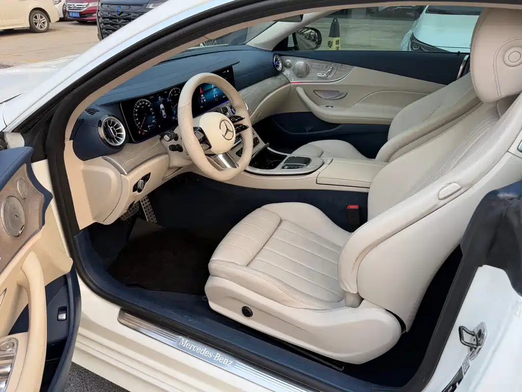 Mercedes-Benz E-Class 2022 — фото 4