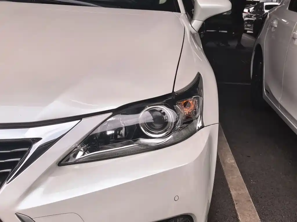 Lexus CT 2017 — фото 14