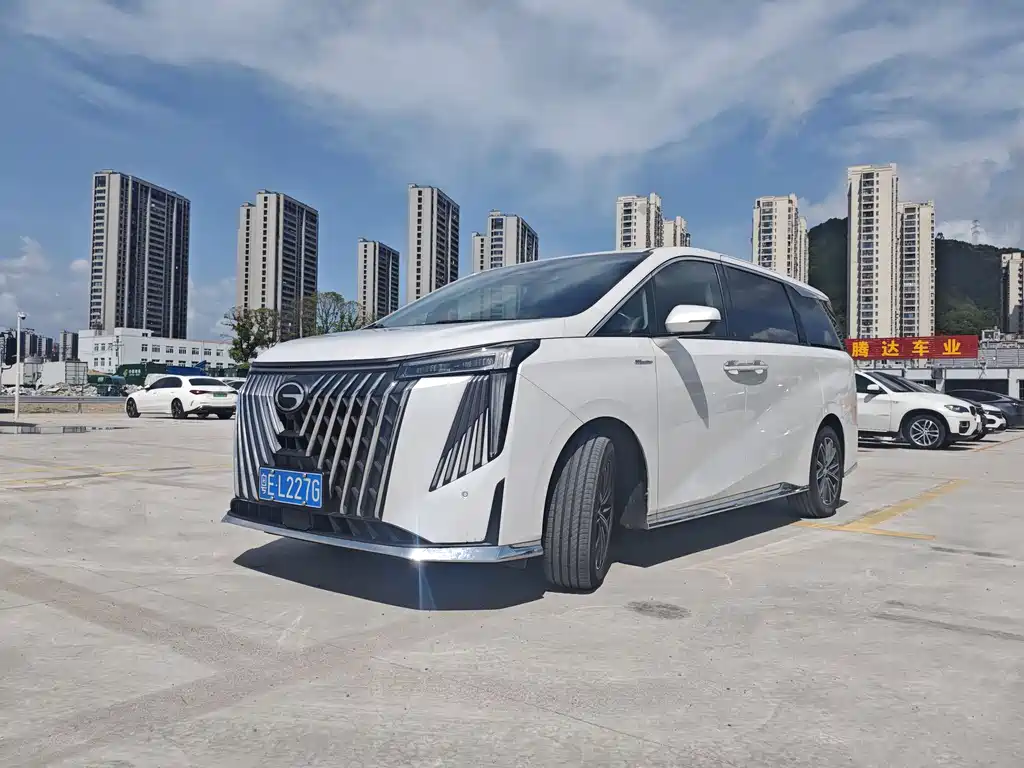 GAC Motor Trumpchi M8 2023 — фото 1
