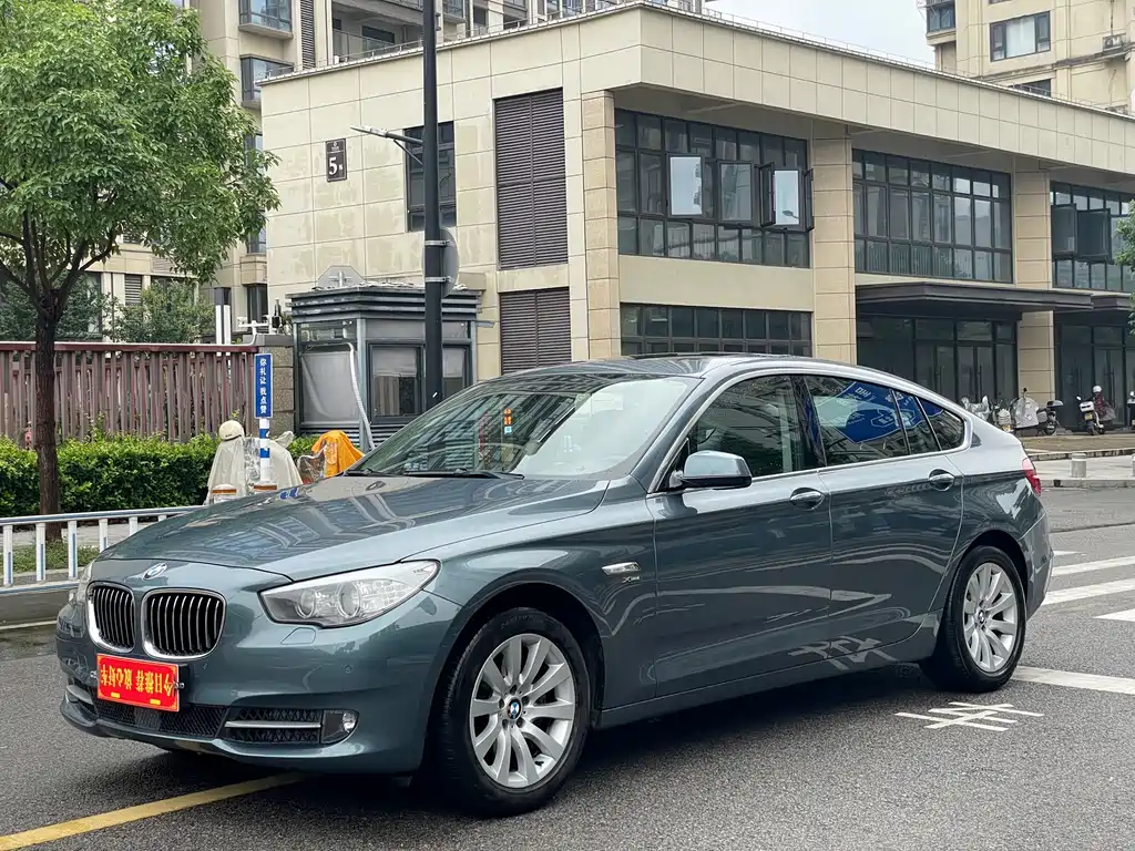 BMW 5 Series GT 2012