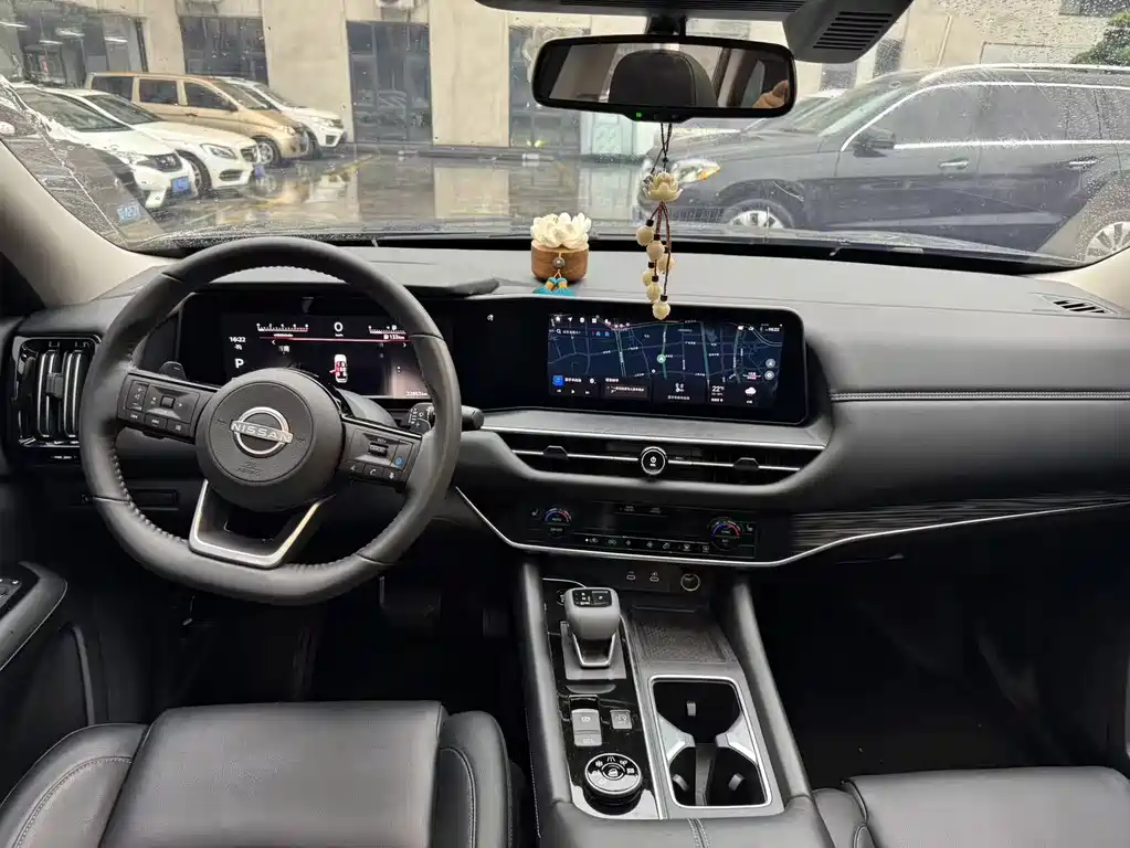 Nissan Teramont 2024