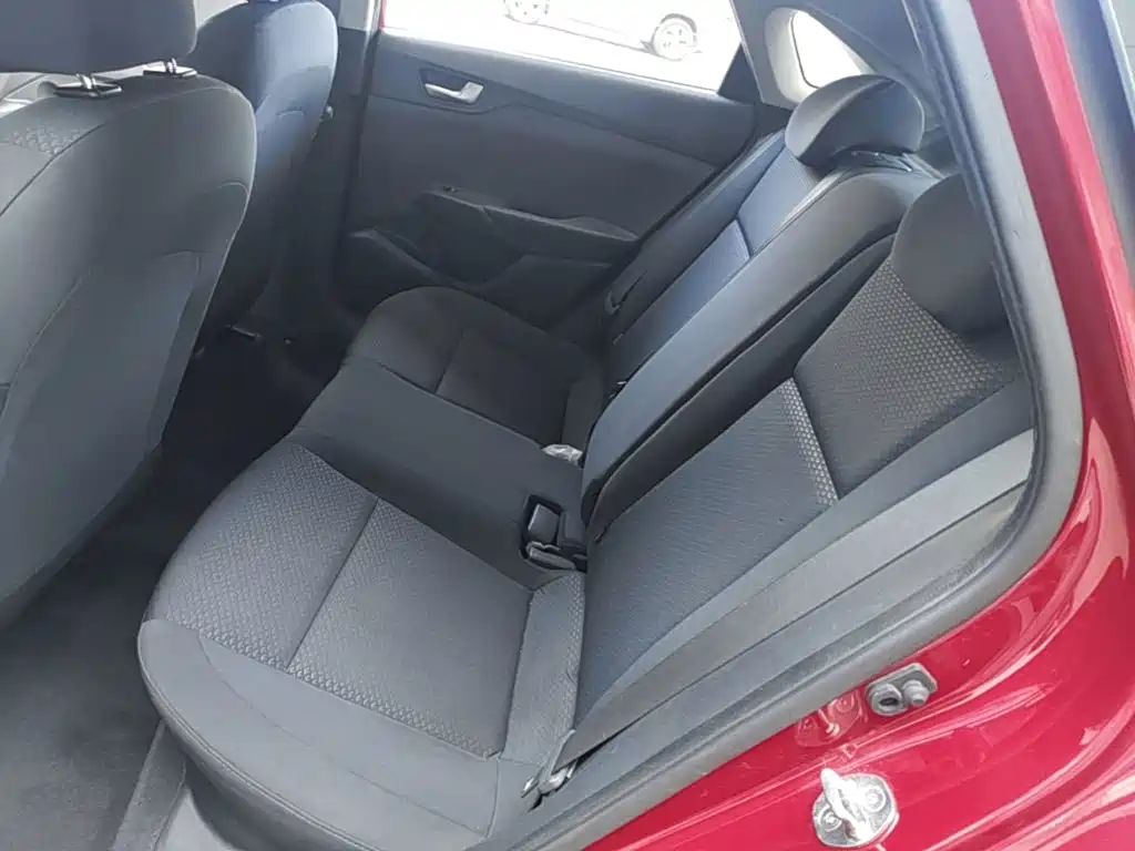 Hyundai Verna RV 2018 — фото 17