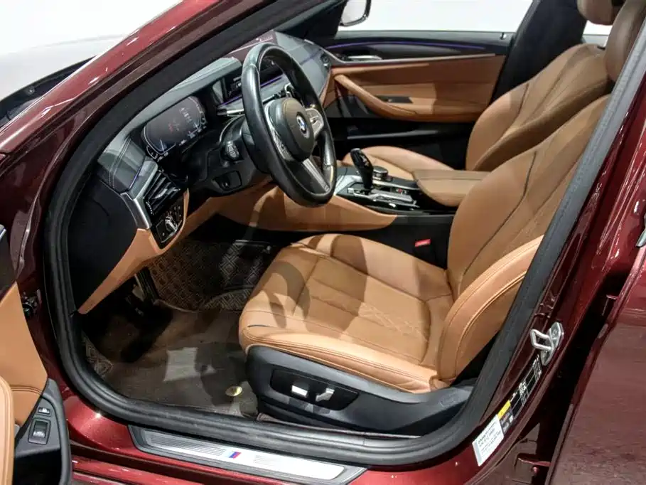 BMW 5 Series New Energy 2023 — фото 10