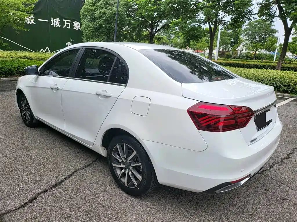 Geely Emgrand 2019