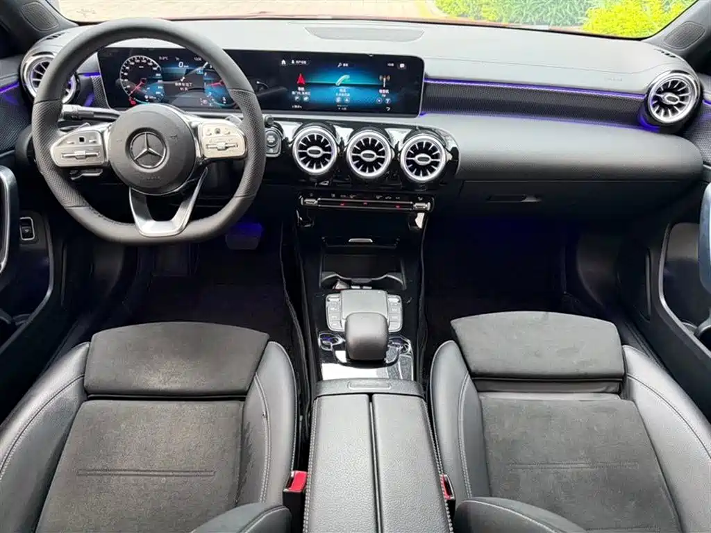 Mercedes-Benz A-Class 2020 — фото 8