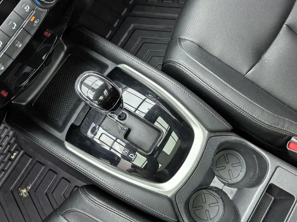 Nissan X-Trail 2018 — фото 16