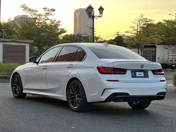 BMW 3 Series 2020