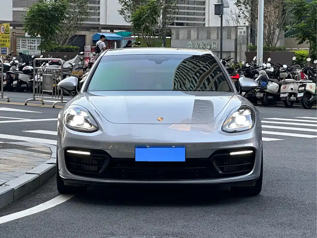 Porsche Panamera 2021 — фото 2