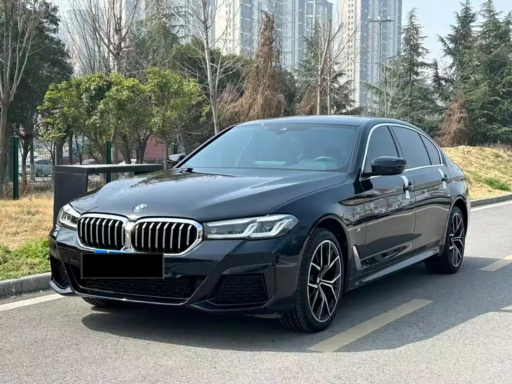 BMW 5 Series 2023