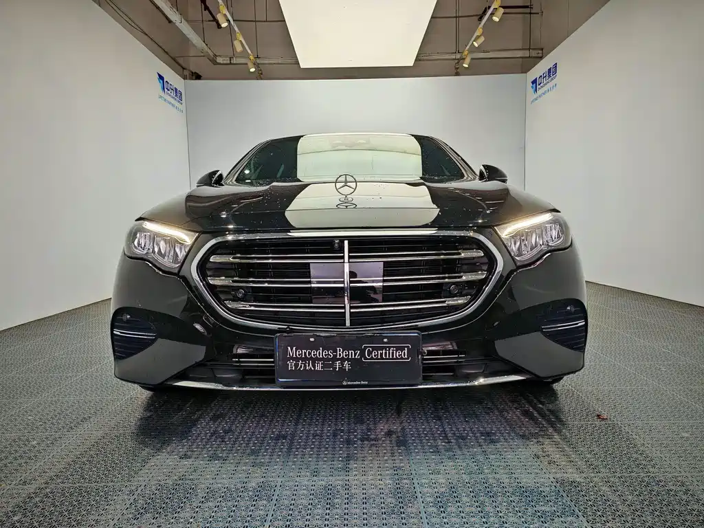 Mercedes-Benz E-Class 2025