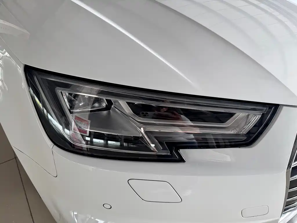 Audi A4L 2019 — фото 12