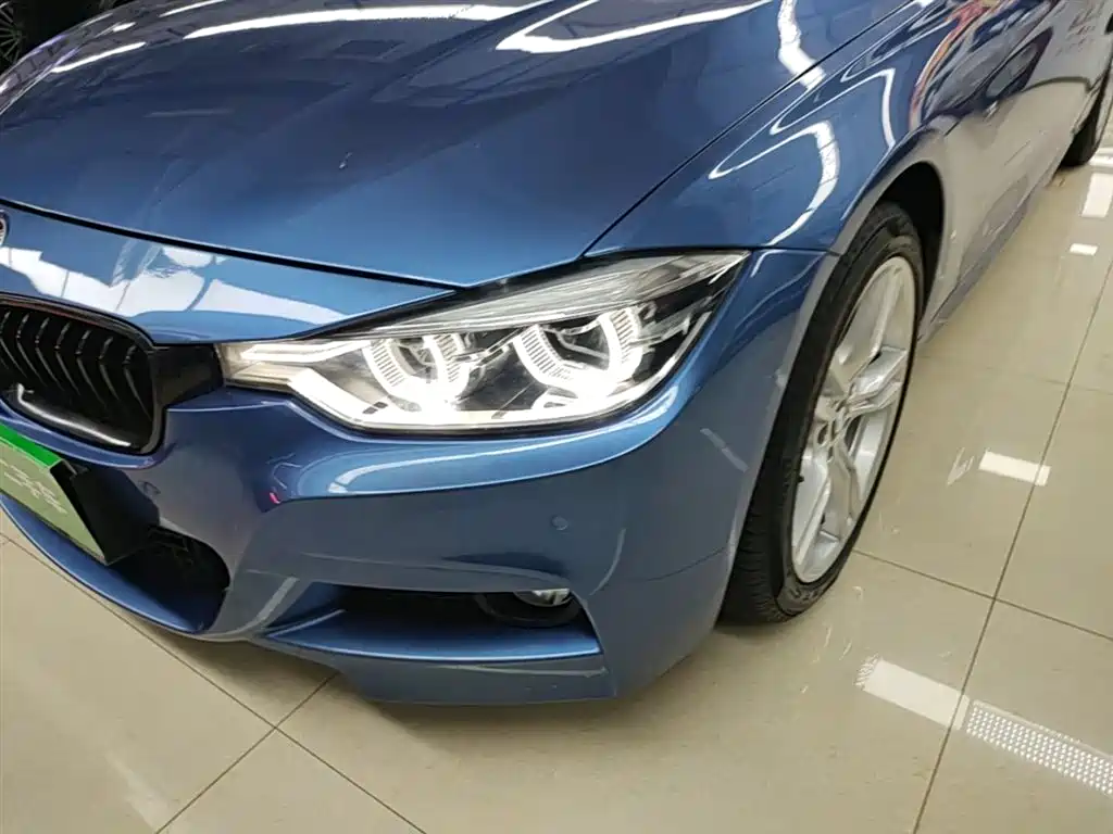 BMW 3 Series 2017 — фото 24