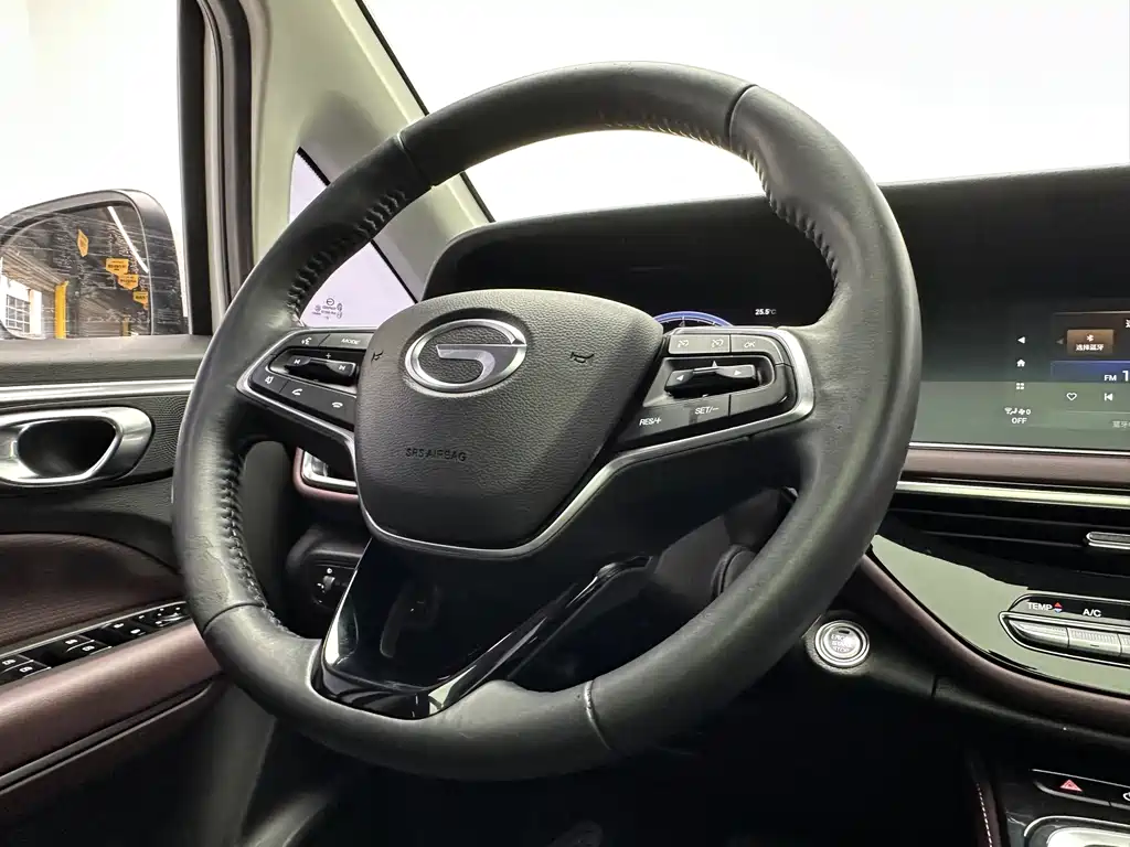 GAC Motor Trumpchi M6 2023 — фото 10