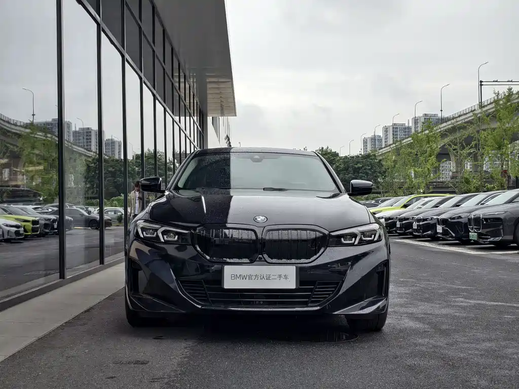 BMW i3 2024 — фото 2