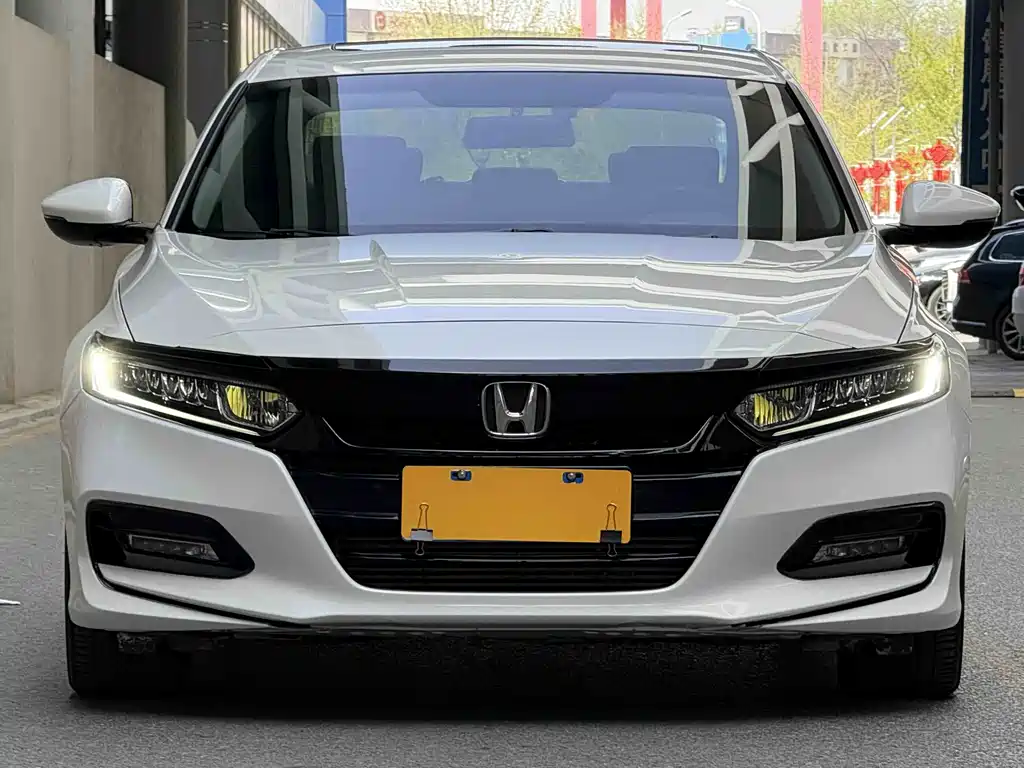 Honda Accord 2019 — фото 2