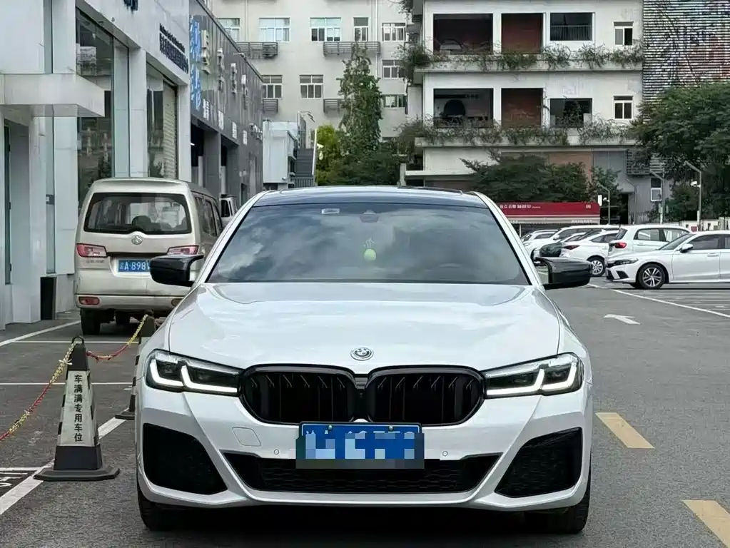 BMW 5 Series 2023