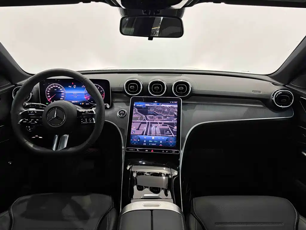 Mercedes-Benz C-Class 2024 — фото 14