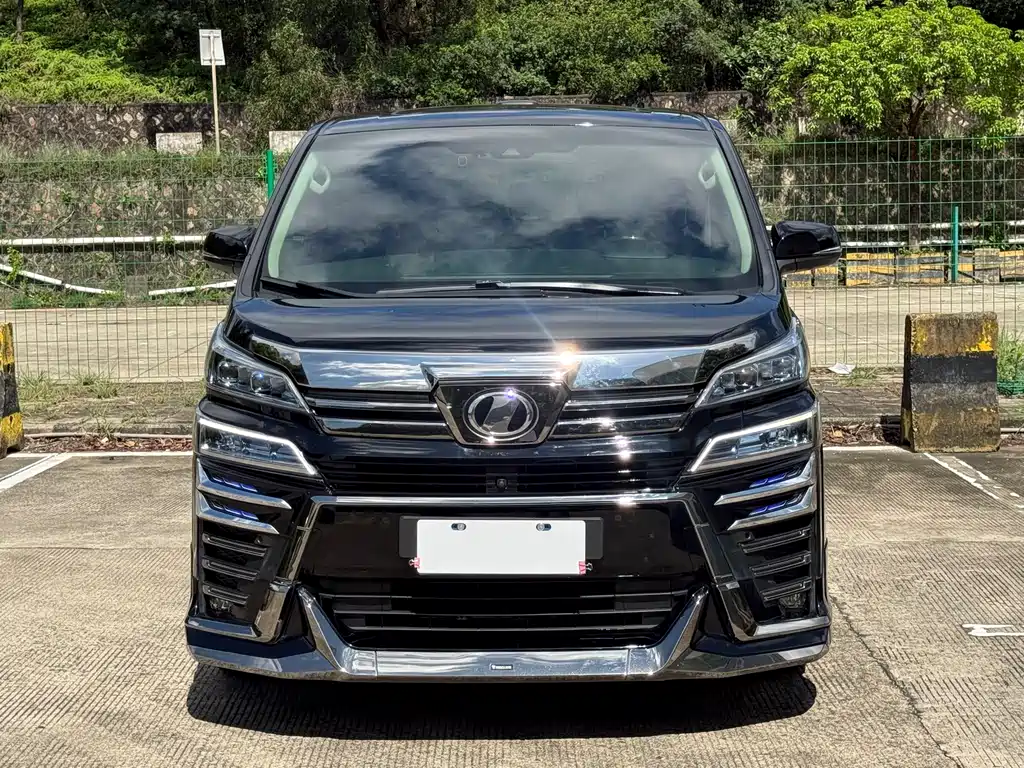 Toyota Vellfire 2021 — фото 3
