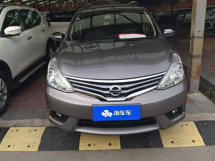 Nissan Livina 2014