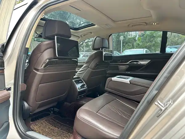 BMW 7 Series 2017
