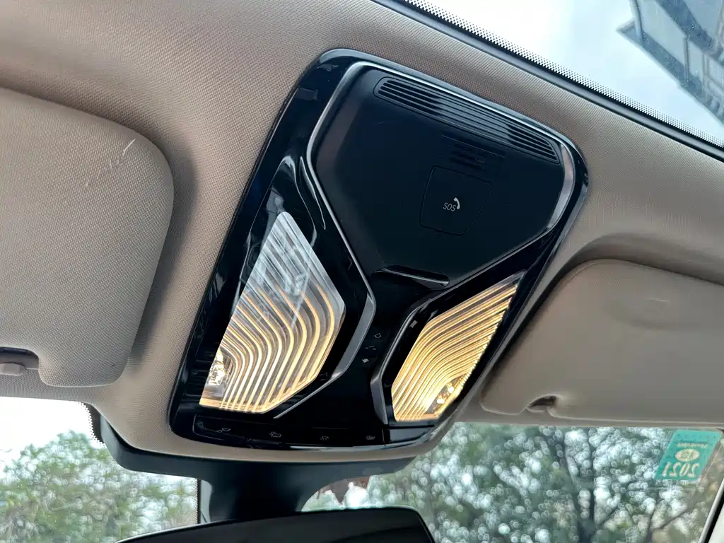 BMW 7 Series 2017 — фото 19
