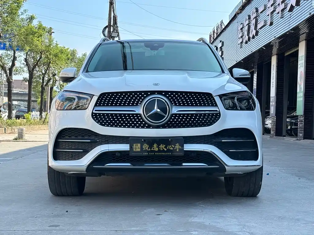 Mercedes-Benz GLE 2019 — фото 2