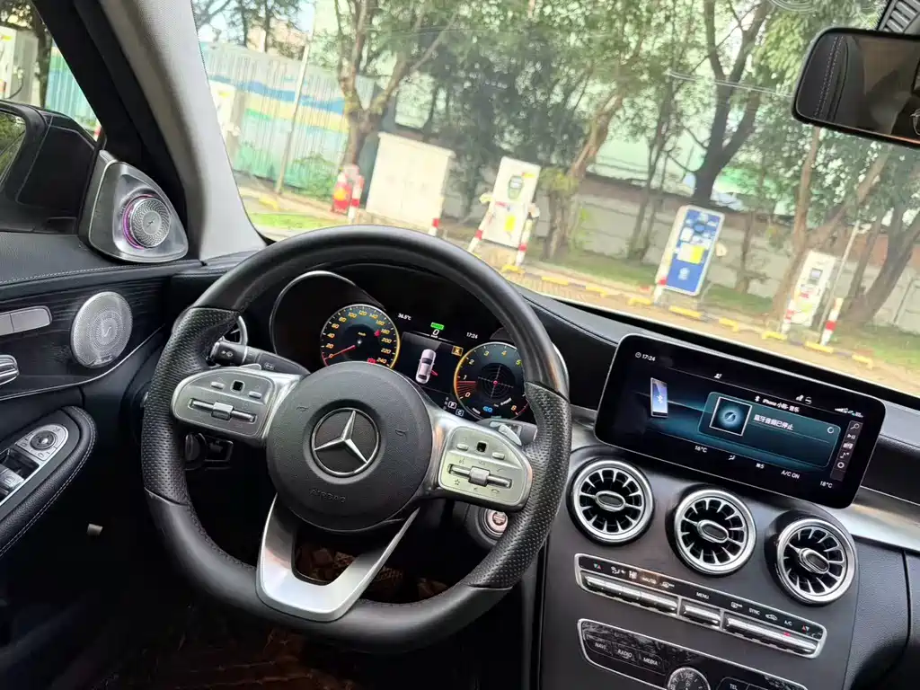 Mercedes-Benz C-Class 2021 — фото 10