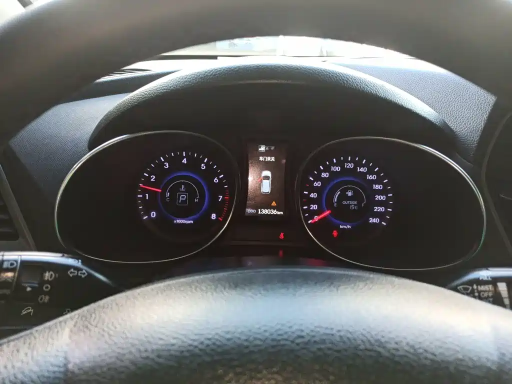Hyundai Santa Fe 2015 — фото 4