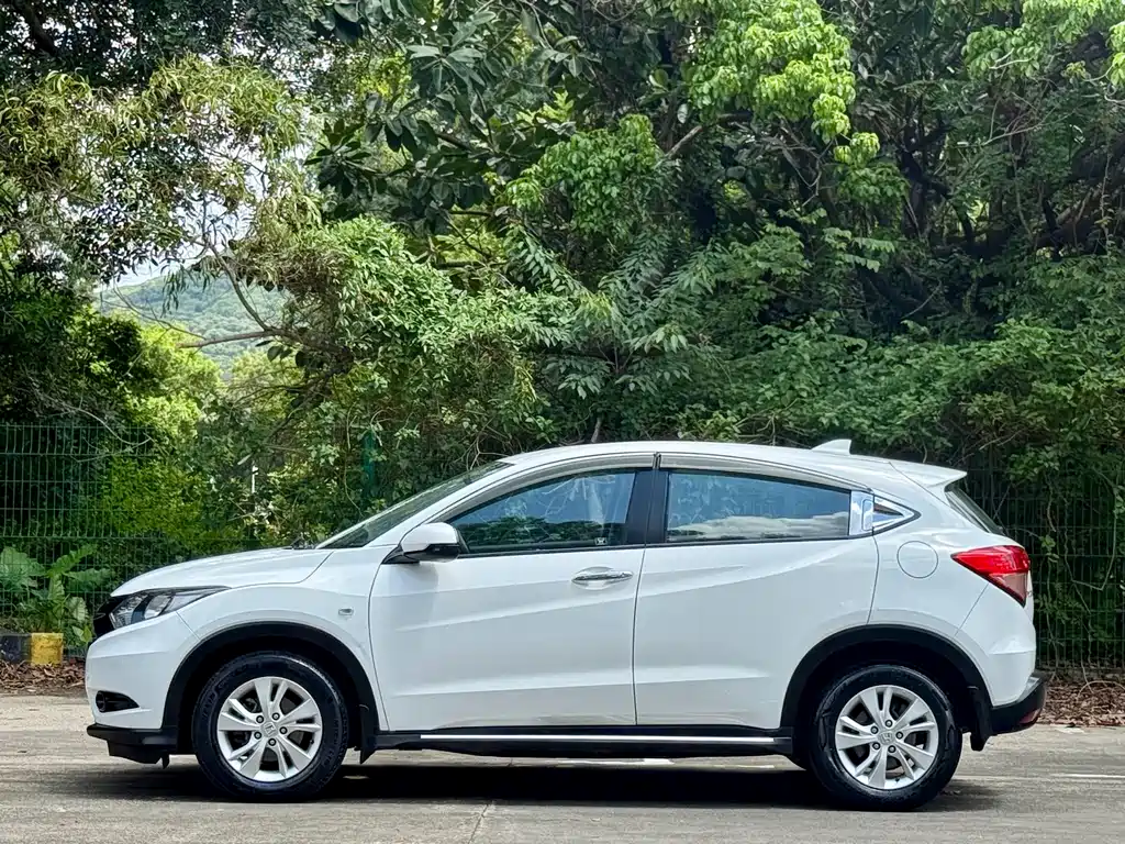 Honda Vezel 2016