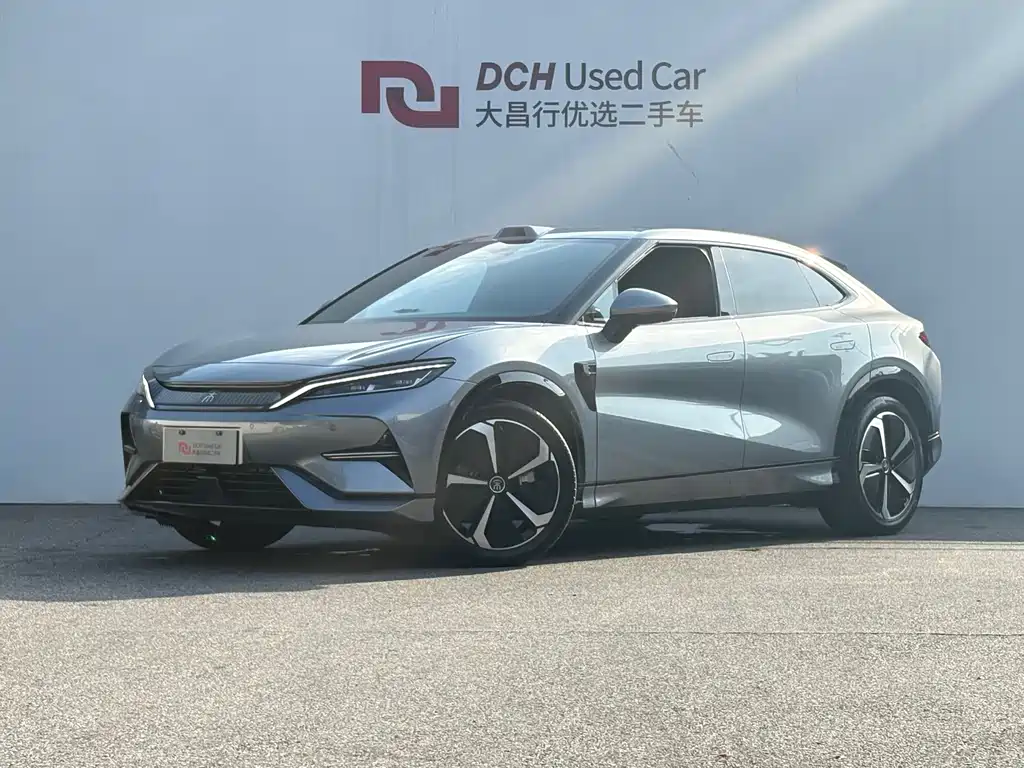 BYD L EV 2025