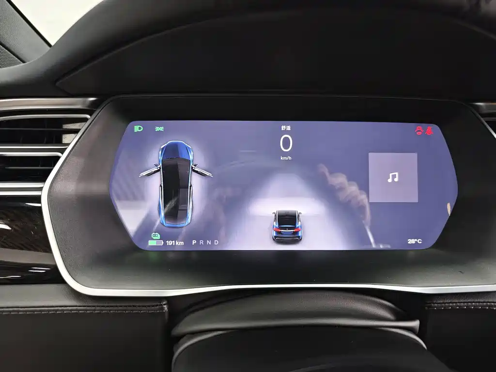 Tesla Model X 2017 — фото 31