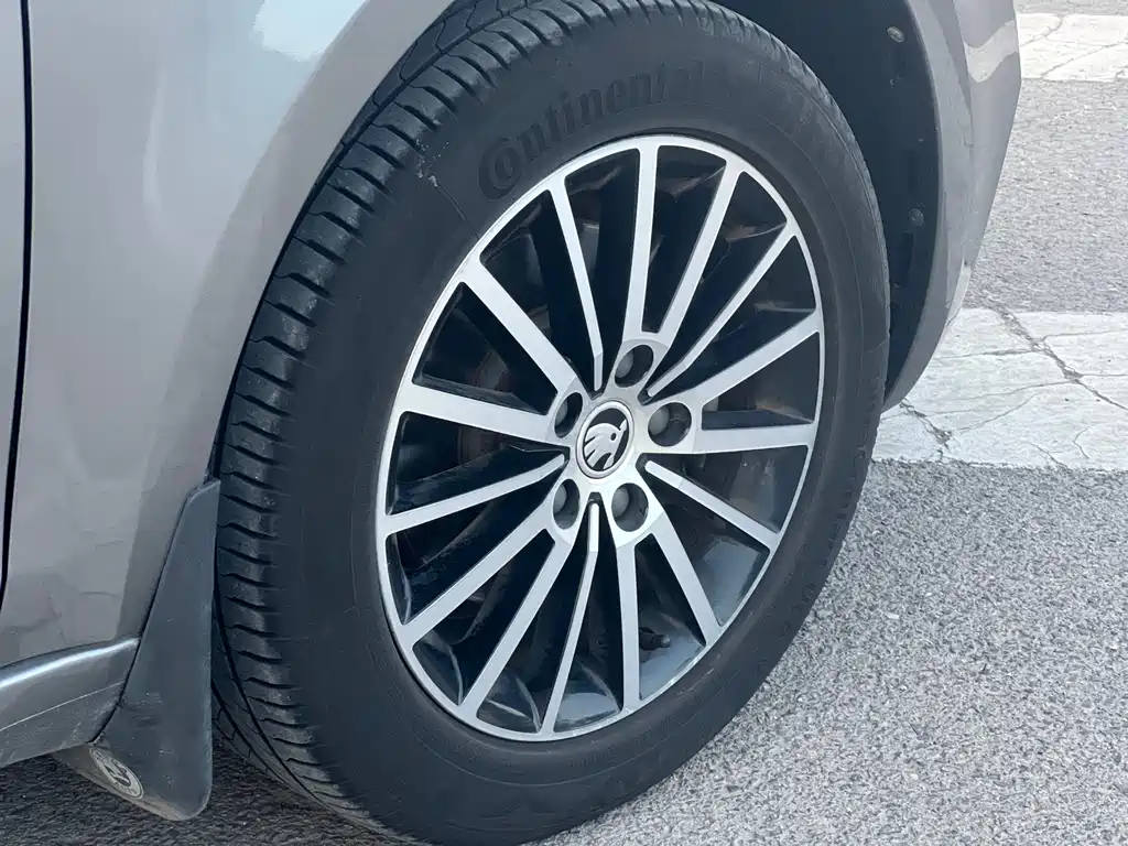 Skoda Octavia 2018 — фото 7