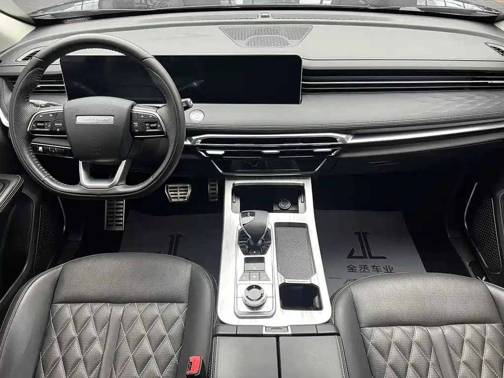 Jetour X70 PLUS 2023 — фото 11