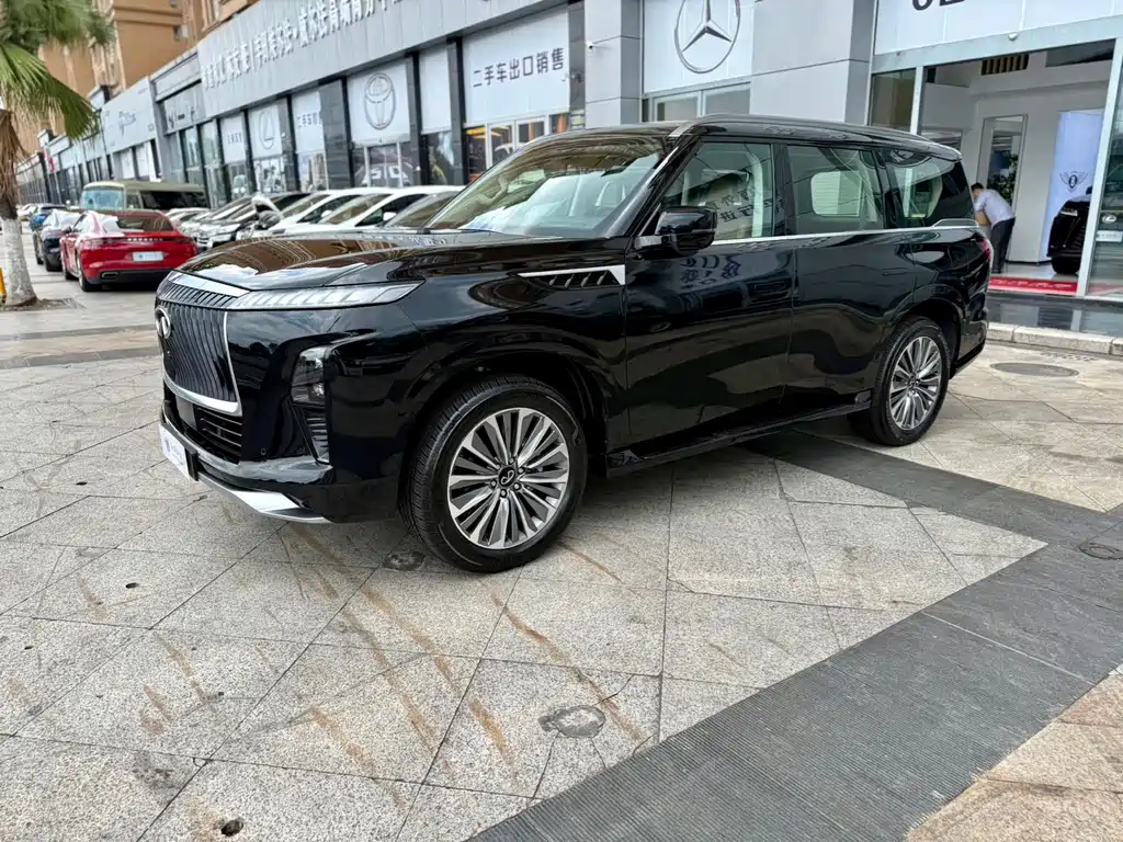 Infiniti QX80