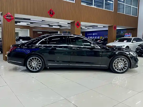 Mercedes-Benz S-Class 2020