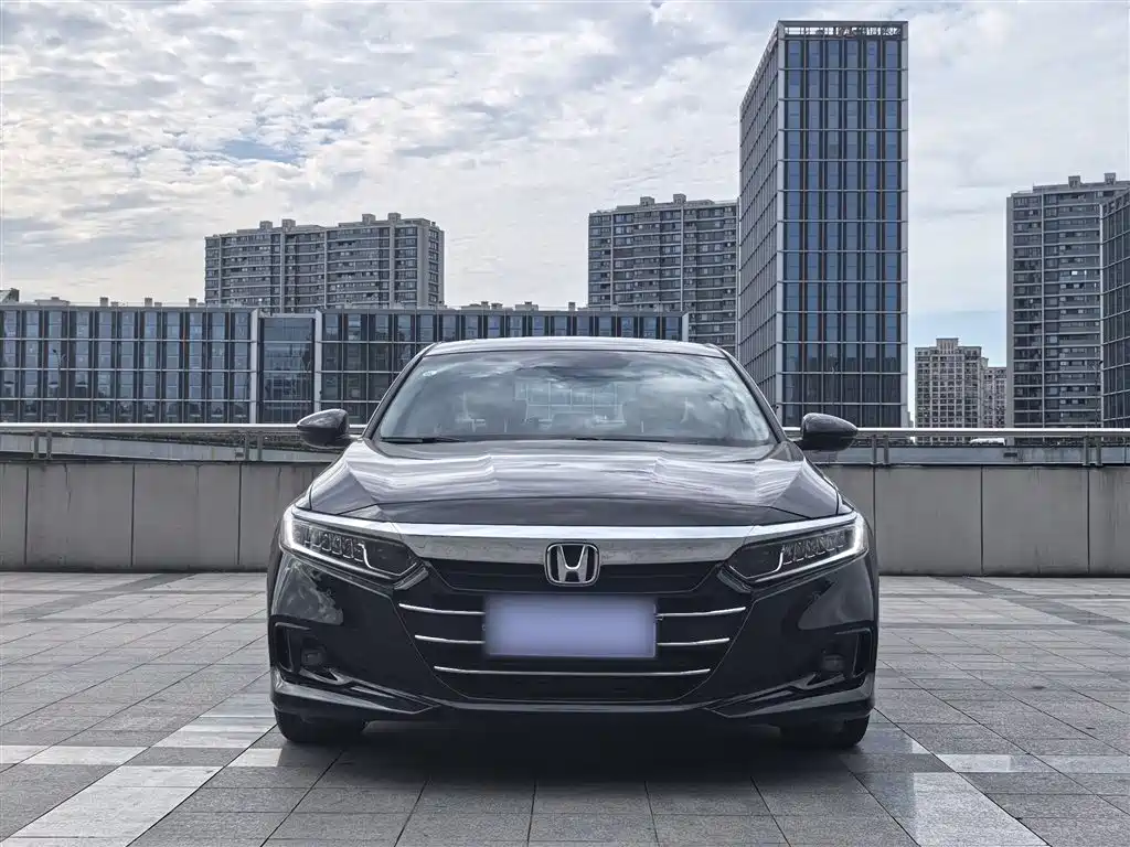 Honda Accord 2022 — фото 9