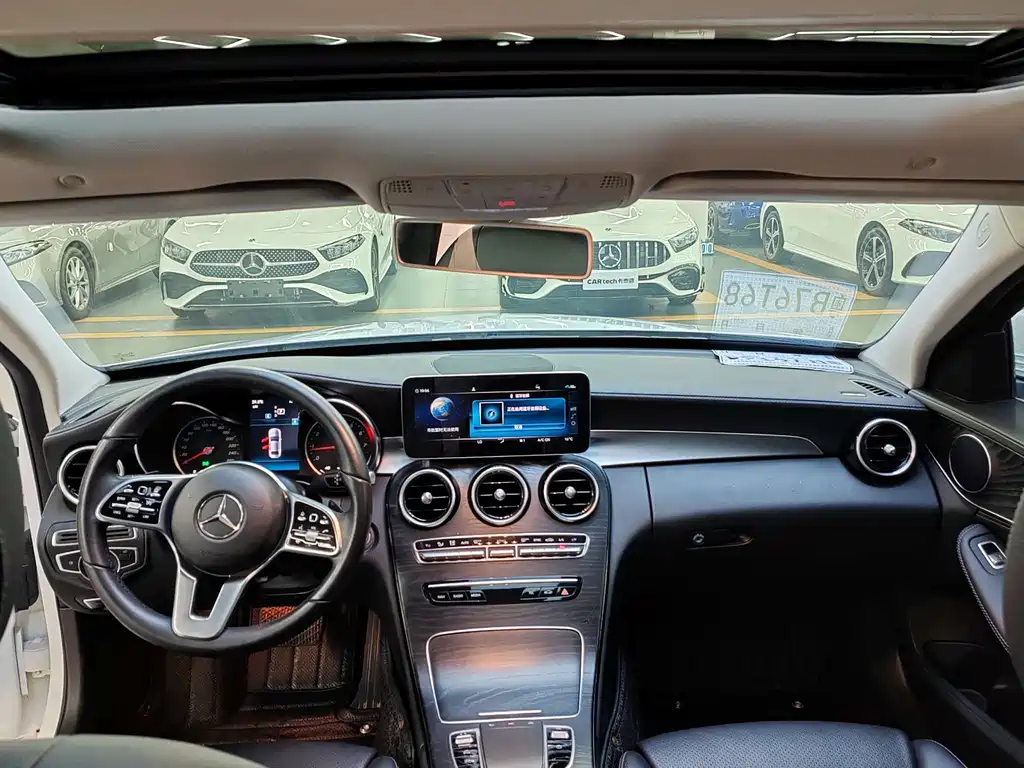 Mercedes-Benz C-Class 2019 — фото 9
