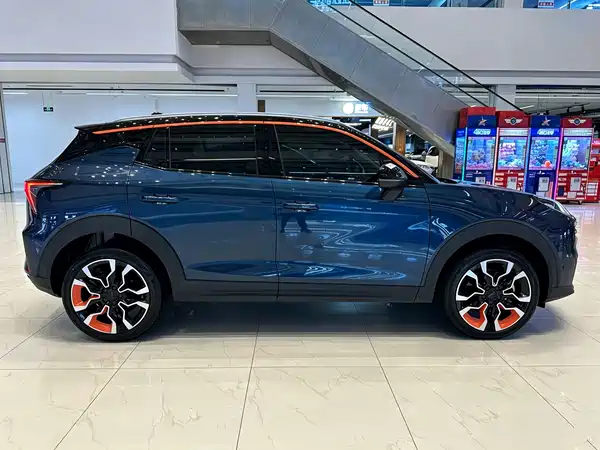 Lynk & Co 06 2021
