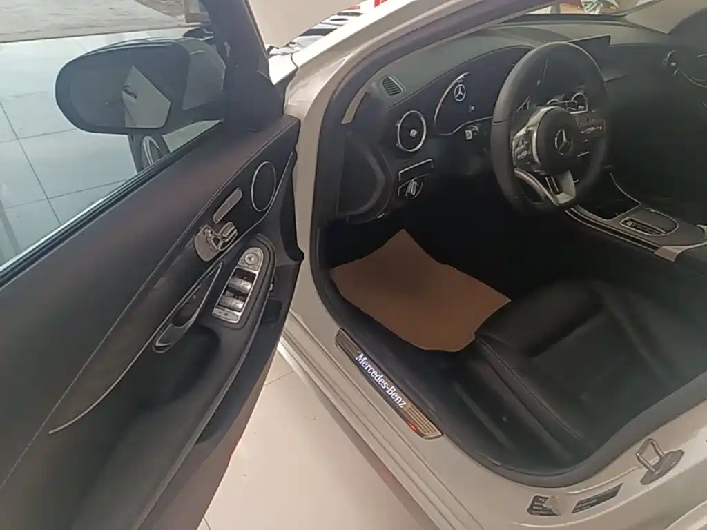 Mercedes-Benz C-Class 2021 — фото 16