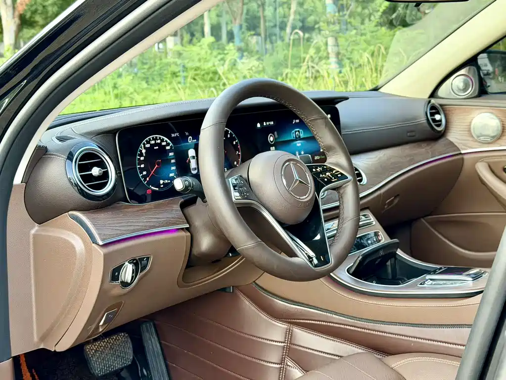 Mercedes-Benz E-Class 2023