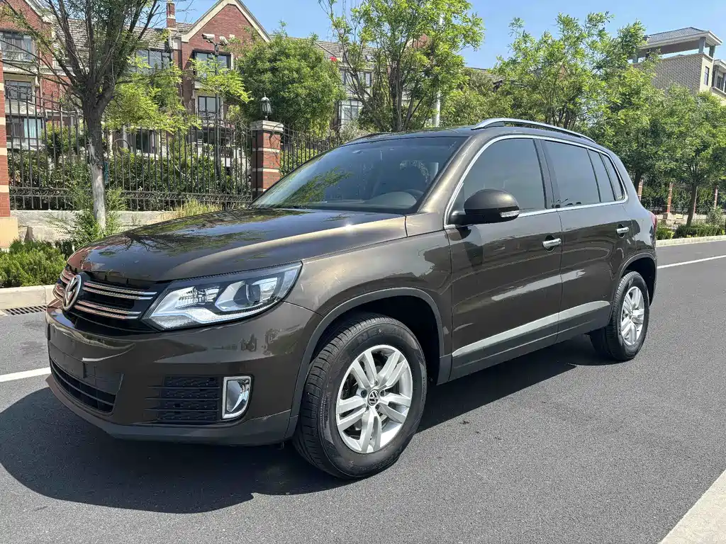 Volkswagen Tiguan 2016 — фото 1