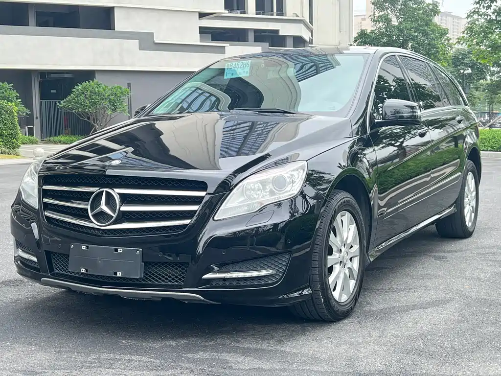 Mercedes-Benz R-Class 2017 — фото 1