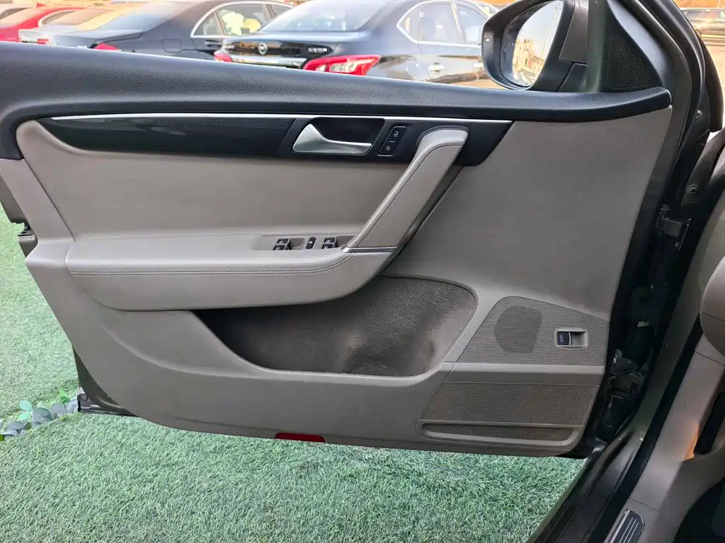 Volkswagen Magotan 2015 — фото 5