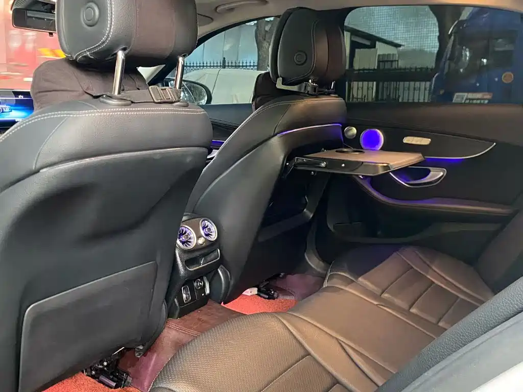 Mercedes-Benz C-Class 2021