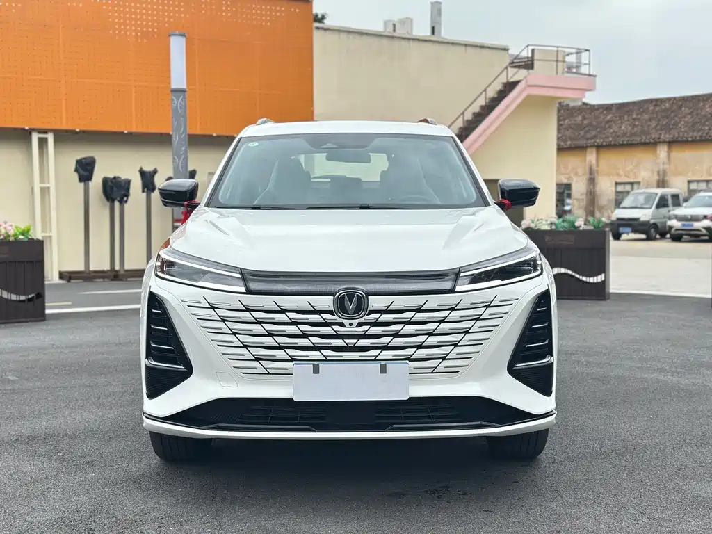 Changan CS75 PLUS 2024 — фото 2