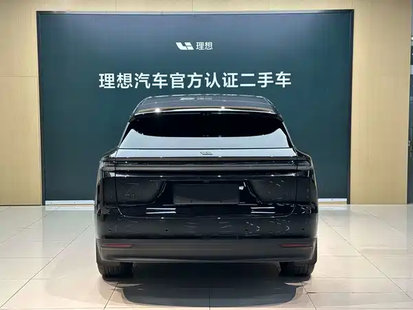 Li Auto i6 2025
