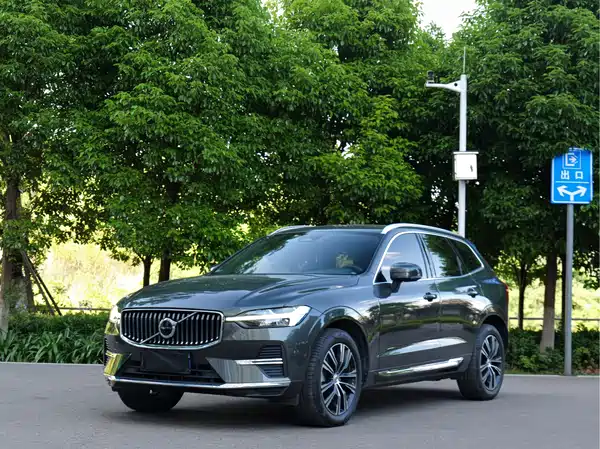 Volvo XC60 2022