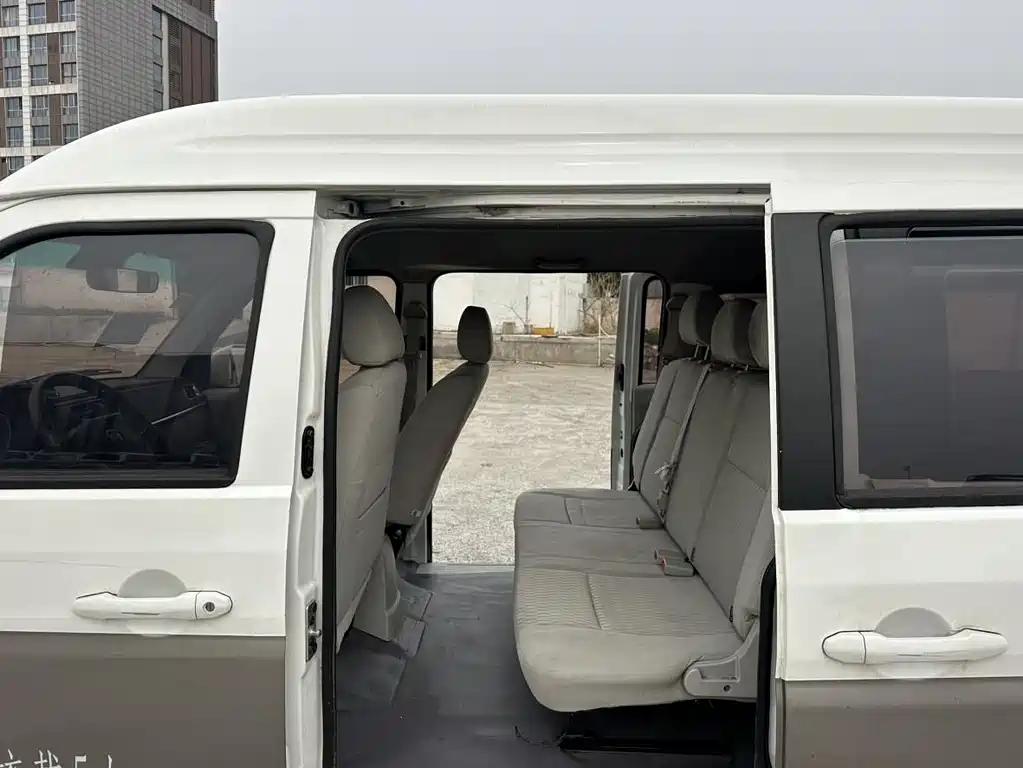 Jinbei Hiace X30L 2017 — фото 9